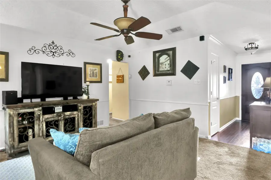 917 Springhill Drive, Burleson, TX 76028 - Image #3