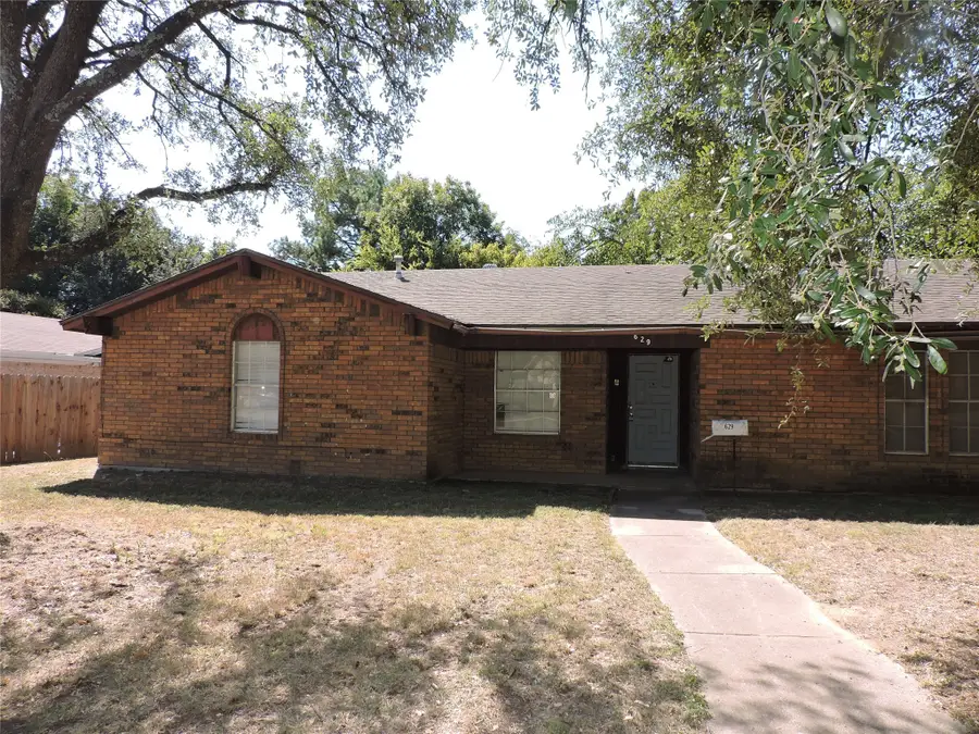 629 Sandra Lane, Burleson, TX 76028 - Image #2