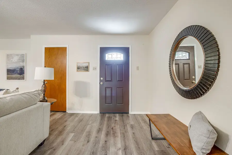 313 De La Cruz Street, Weatherford, TX 76085 - Image #3