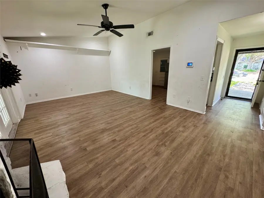 1810 Guinevere Street, Arlington, TX 76014 - Image #2