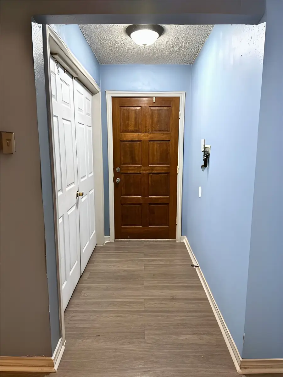 1613 Glencairn Lane, Lewisville, TX 75067 - Image #2