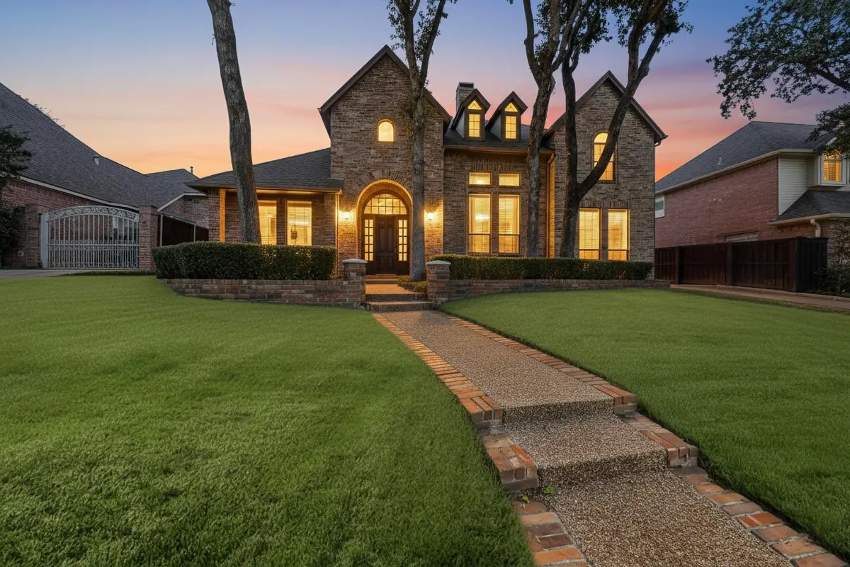 2115 Royal Dominion Court, Arlington, TX 76006 - Image #1