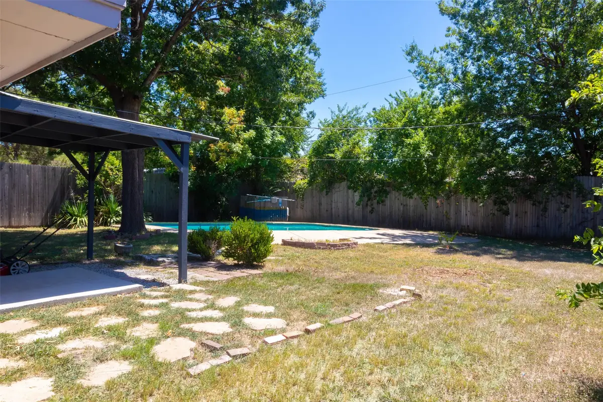 600 Benedict Lane, Arlington, TX 76002 - Image #1