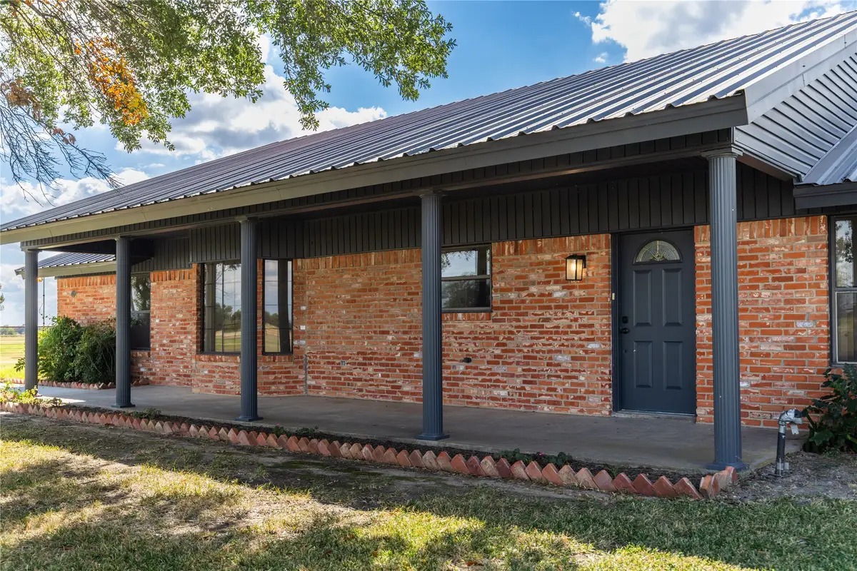 286 S Baese Road, Elm Mott, TX 76640 - Image #1