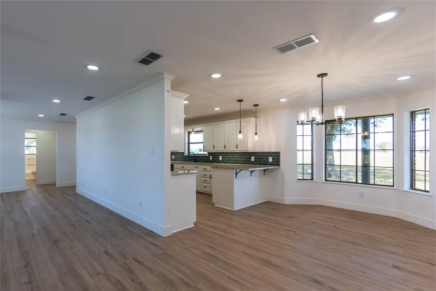 286 S Baese Road, Elm Mott, TX 76640 - Image #3