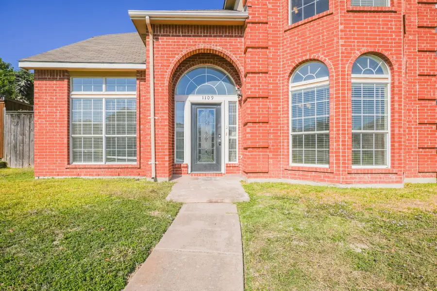 1109 Ashford Drive, Desoto, TX 75115 - Image #2