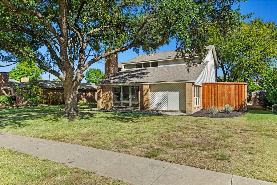 1704 Elk Grove Drive, Richardson, TX 75081 - Image #3