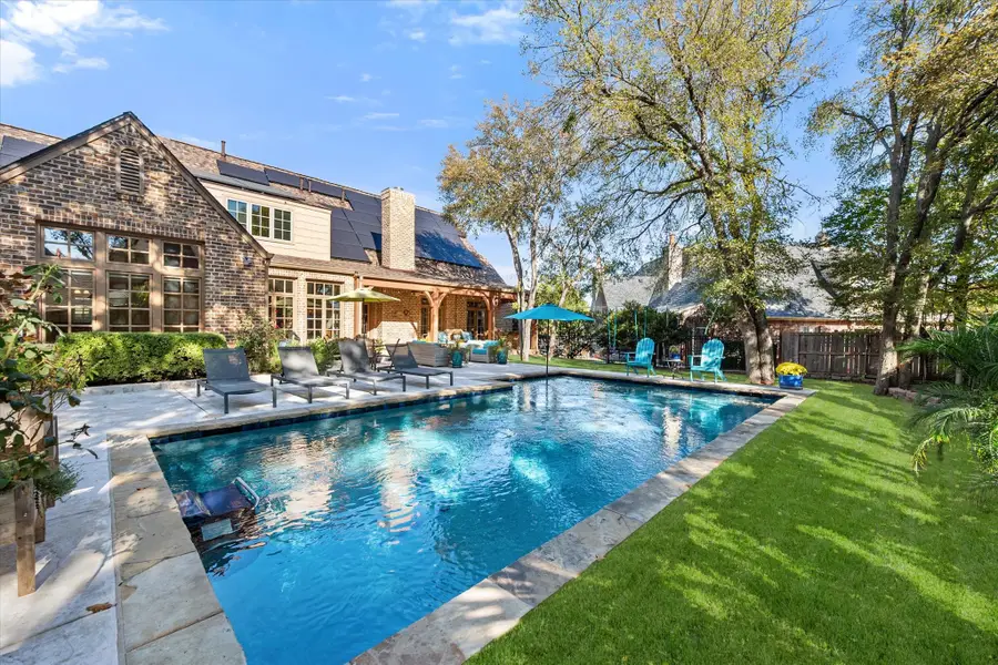 2112 Westchester Drive, Mansfield, TX 76063 - Image #2