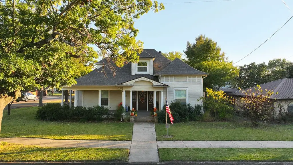 704 E Main Street, Honey Grove, TX 75446 - Image #1