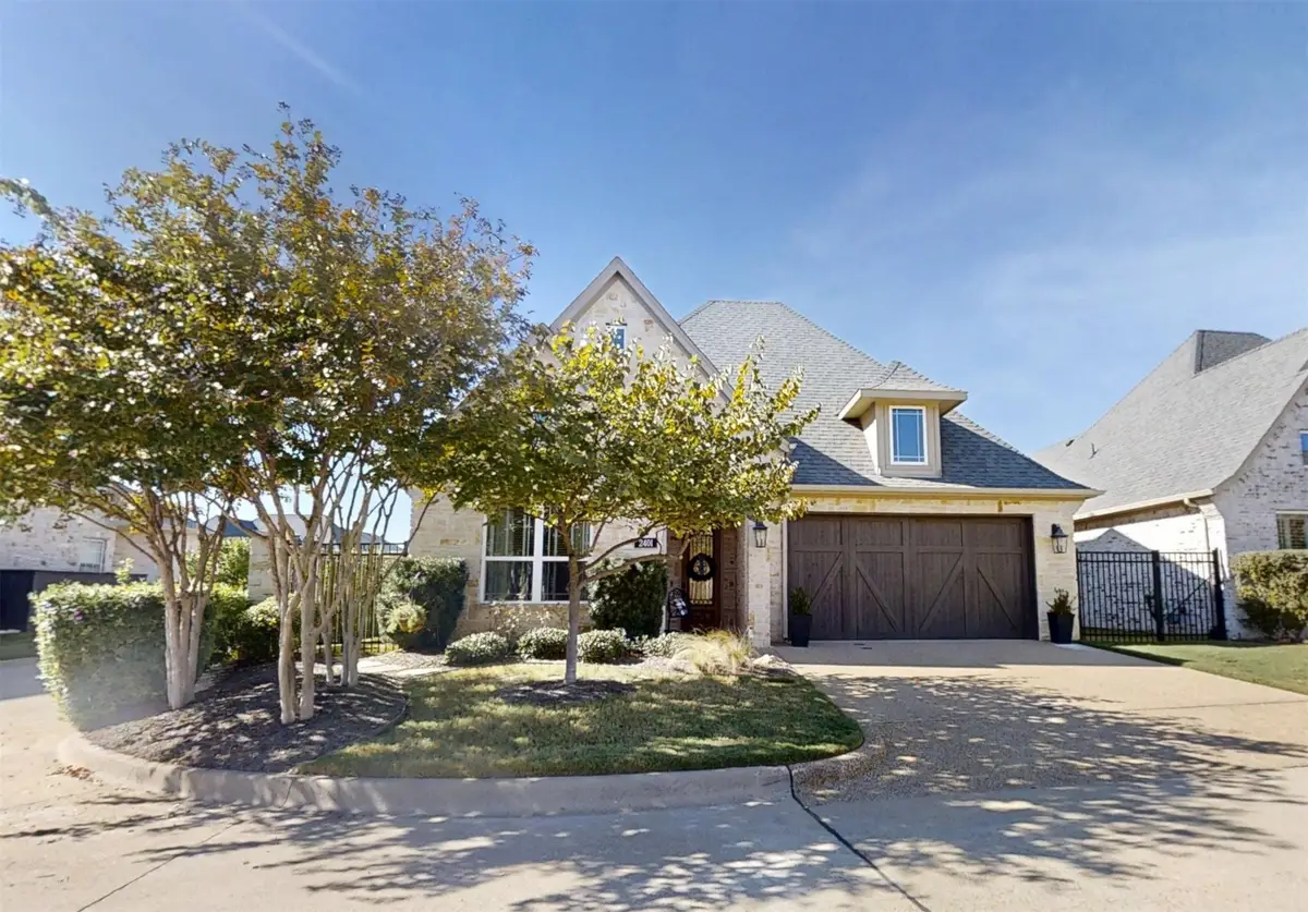 2401 Vineyard Drive, Granbury, TX 76048 - Image #1