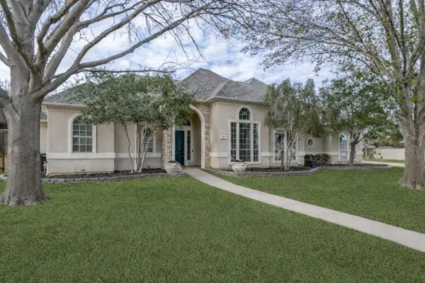 27 Panorama Trail, Trophy Club, TX 76262