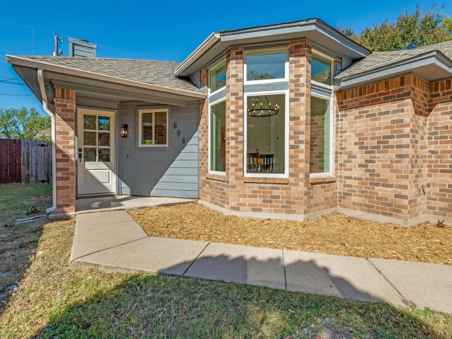 608 Lemons Street, Cedar Hill, TX 75104 - Image #2