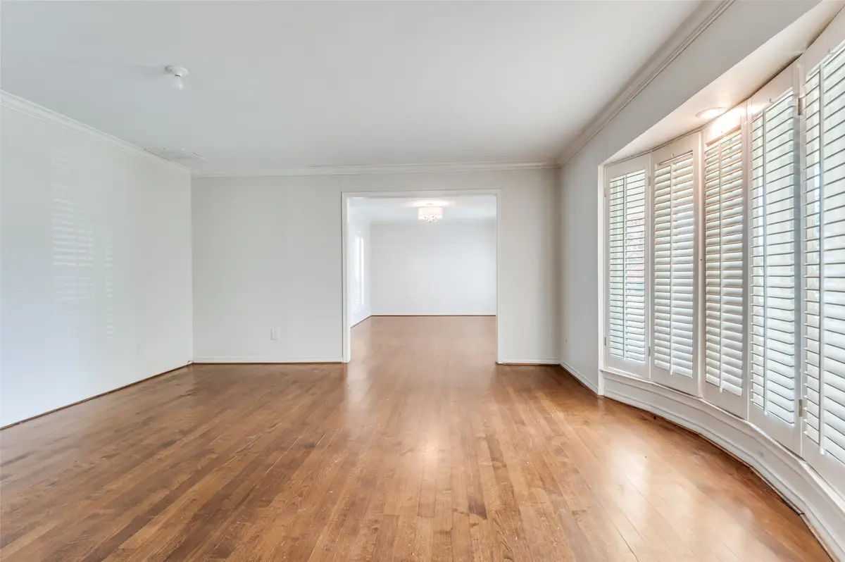 6153 Glennox Lane, Dallas, TX 75214 - Image #1