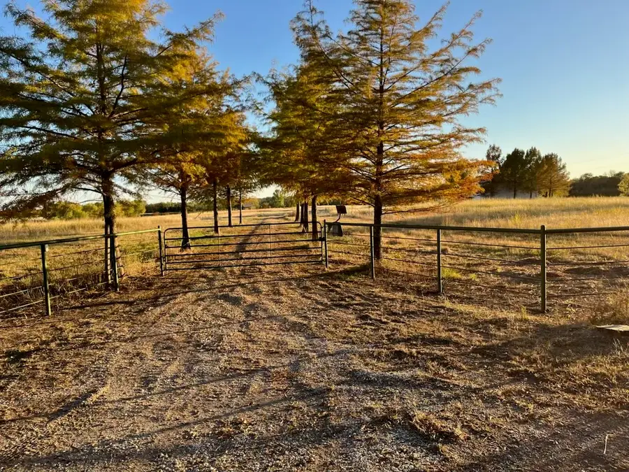 300 County Road 27100, Honey Grove, TX 75446 - Image #2