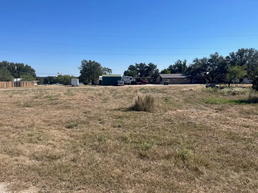 205 S Loop Drive, Brady, TX 76825 - Image #3