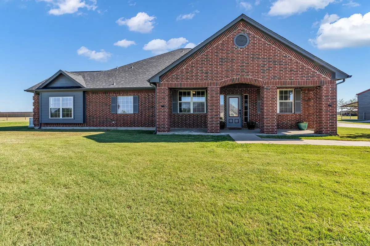 2320 Harvest Moon Lane, Sanger, TX 76266 - Image #1