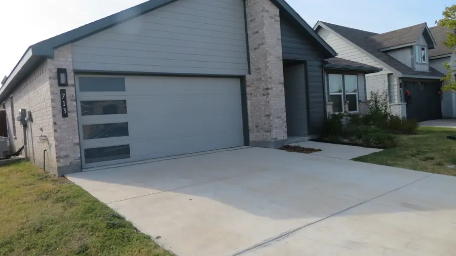 713 Trinity Park Trail, Alvarado, TX 76009 - Image #2