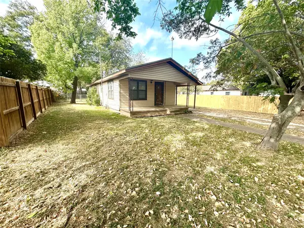 811 S Avenue H, Clifton, TX 76634