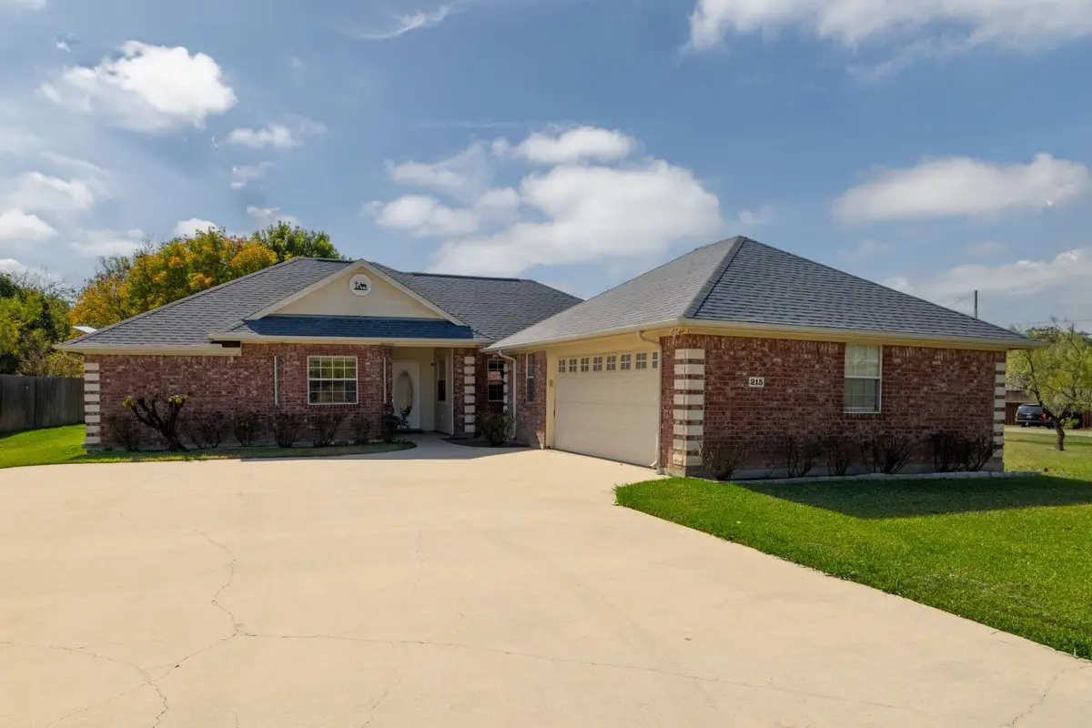 215 Runaway Bay Drive, Runaway Bay, TX 76426 - Image #1