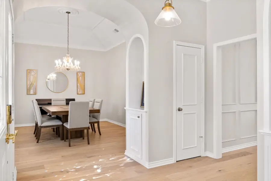 6725 Regalbluff Drive, Dallas, TX 75248 - Image #2