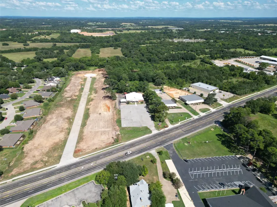 215 Central Park Court, Athens, TX 75751 - Image #3