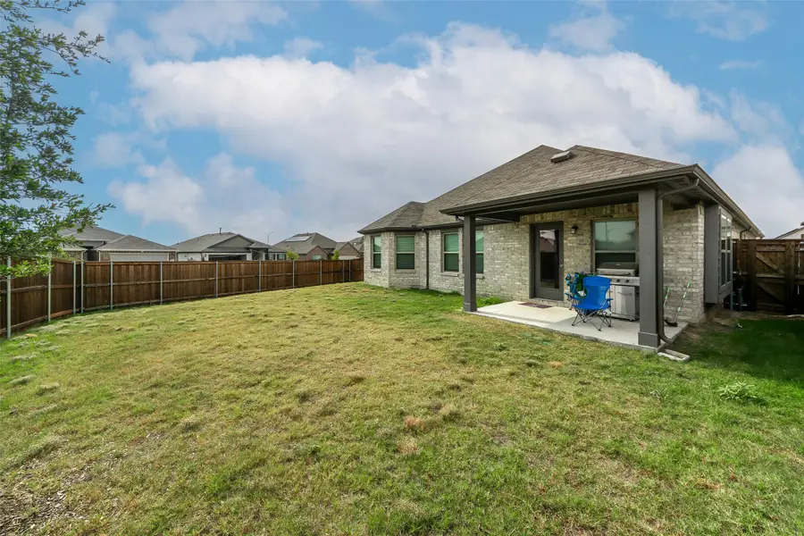 8900 Lantana Meadow Drive, Fort Worth, TX 76131 - Image #3