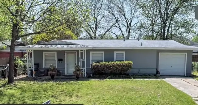 5833 Pollard Drive, Westworth Village, TX 76114 - Image #1