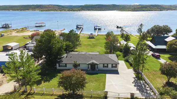 4433 Chapel Road, Possum Kingdom Lake, TX 76450