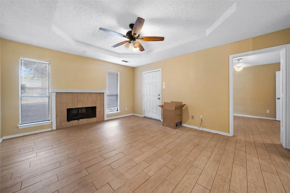 700 Long Court, Cedar Hill, TX 75104 - Image #1