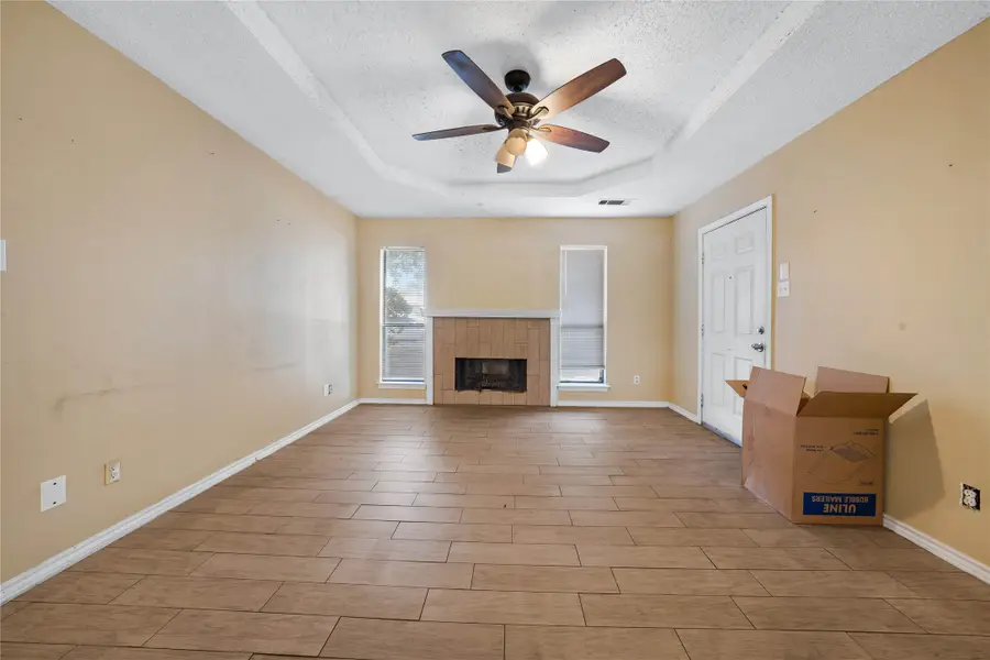 700 Long Court, Cedar Hill, TX 75104 - Image #2