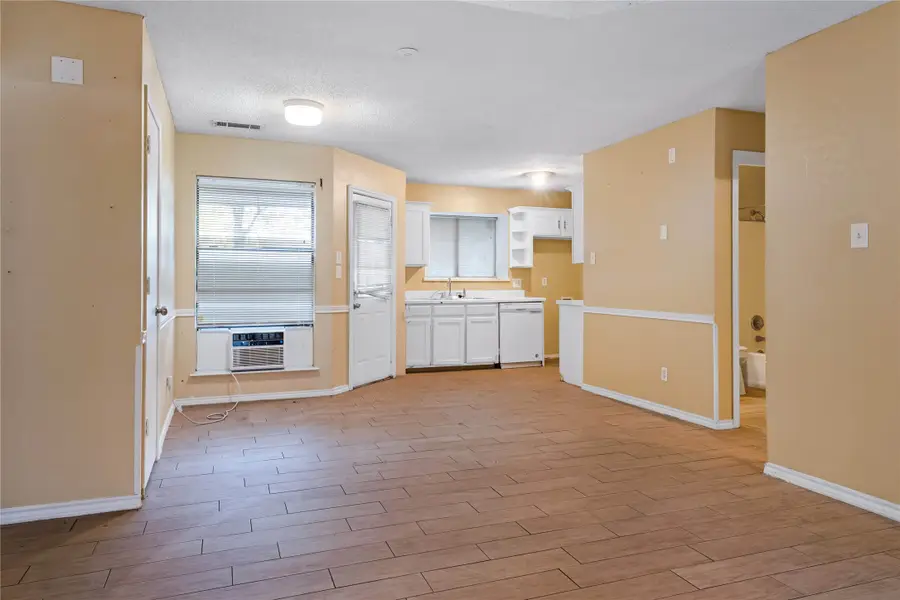 700 Long Court, Cedar Hill, TX 75104 - Image #3