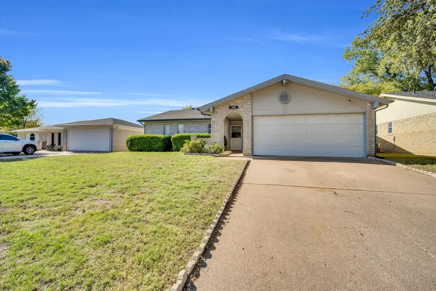 2717 Springlake Court, Irving, TX 75060 - Image #3