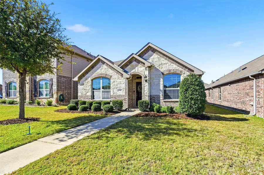 616 Cheyenne Drive, Aubrey, TX 76227 - Image #3