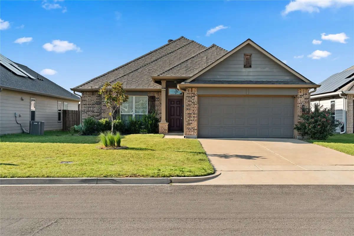 4124 Riata Ranch Road, Waco, TX 76705 - Image #1