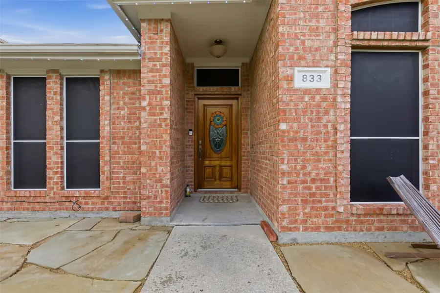 833 Aylesbury Drive, Allen, TX 75002 - Image #2
