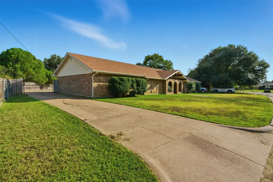 6709 Santiago Avenue, Fort Worth, TX 76133 - Image #3