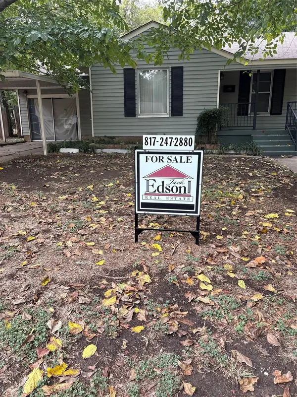 5057 Penrose Avenue, Fort Worth, TX 76116