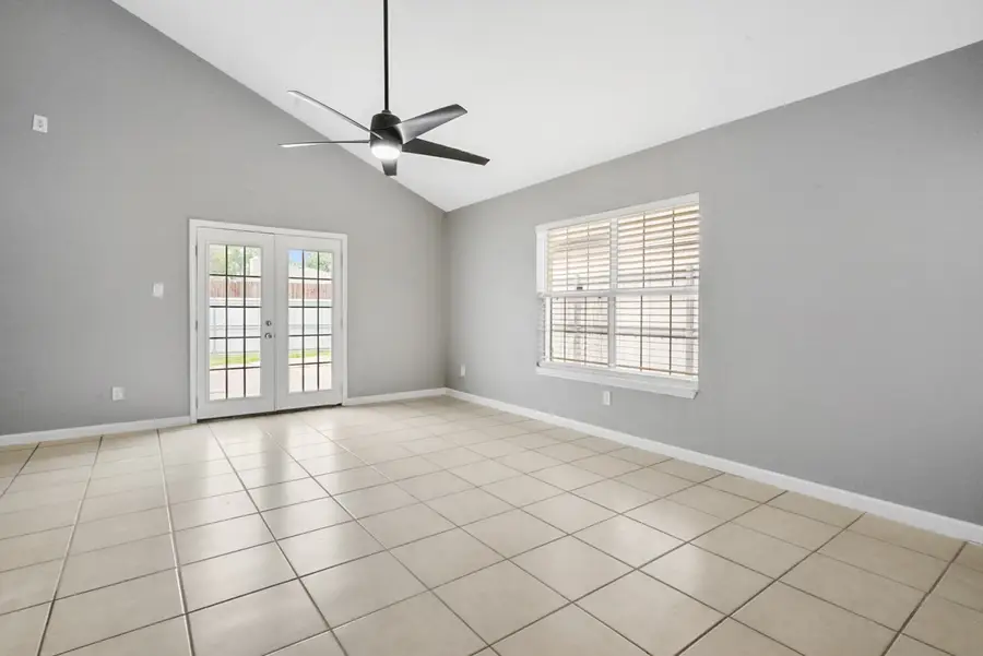 10255 Carolina Oaks Drive, Dallas, TX 75227 - Image #2