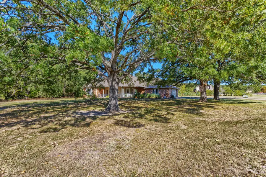 6453 Lark Meadow Circle, Royse City, TX 75189 - Image #2