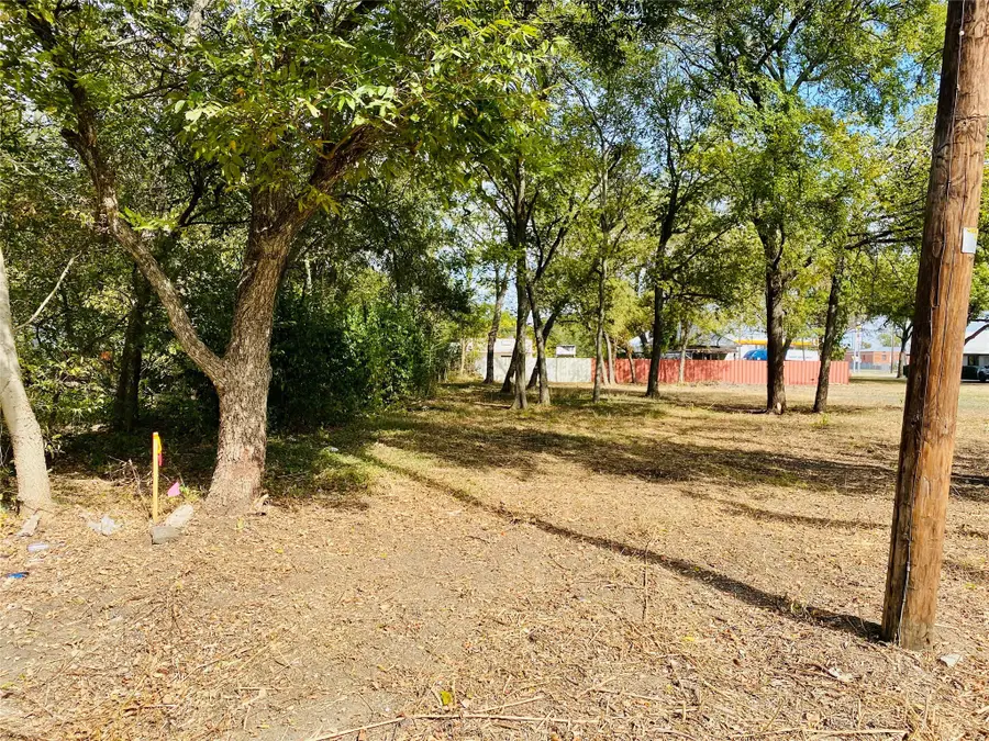 301 W Elm Street, Hillsboro, TX 76645 - Image #2