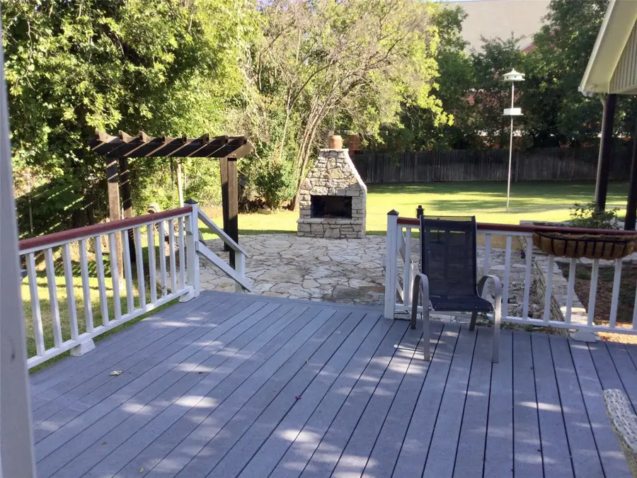 416 W College Street, Grapevine, TX 76051 - Image #3