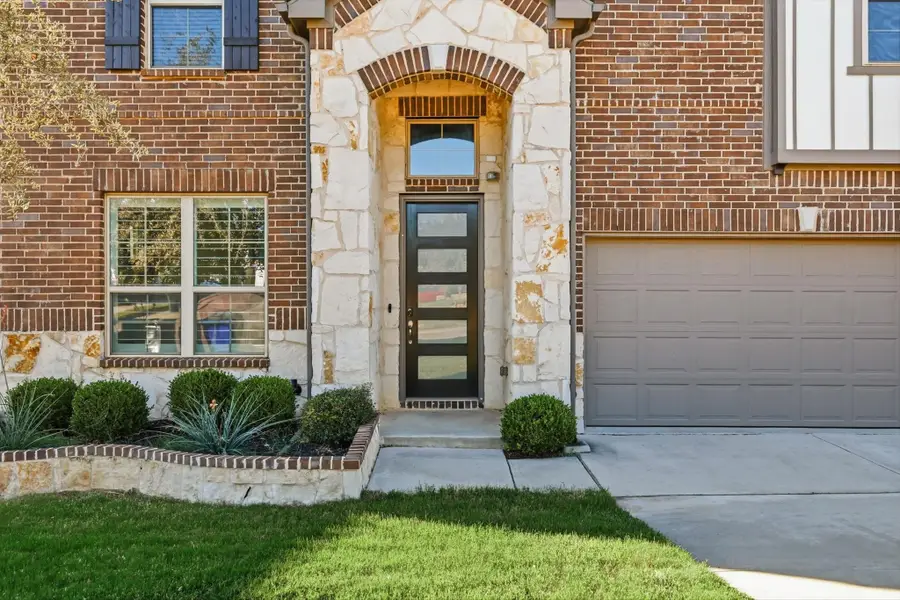 2114 Stanhill Drive, Corinth, TX 76210 - Image #2