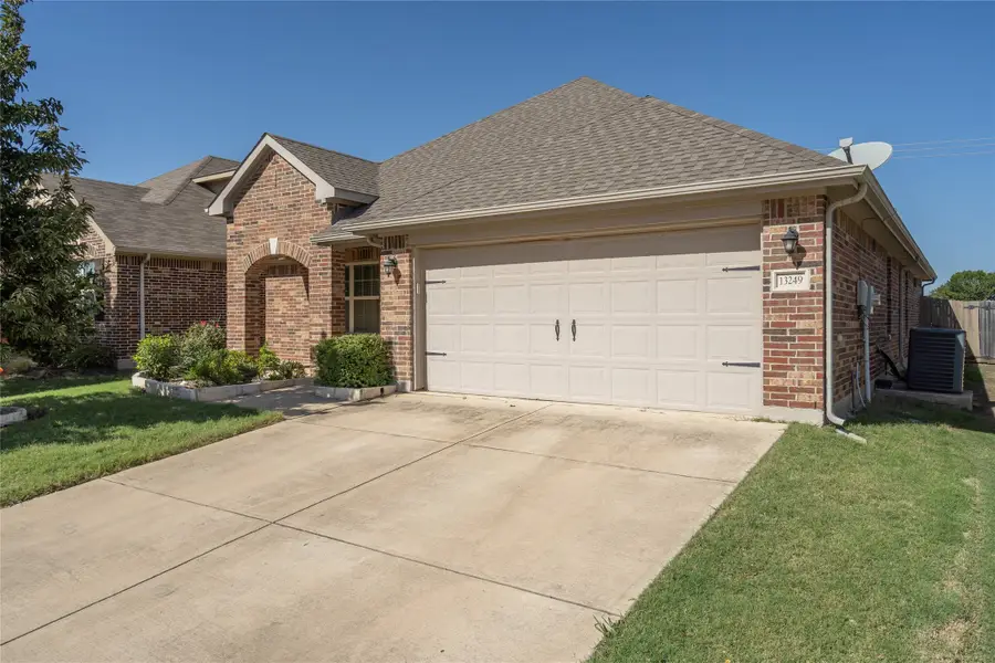 13249 Palancar Drive, Fort Worth, TX 76244 - Image #3