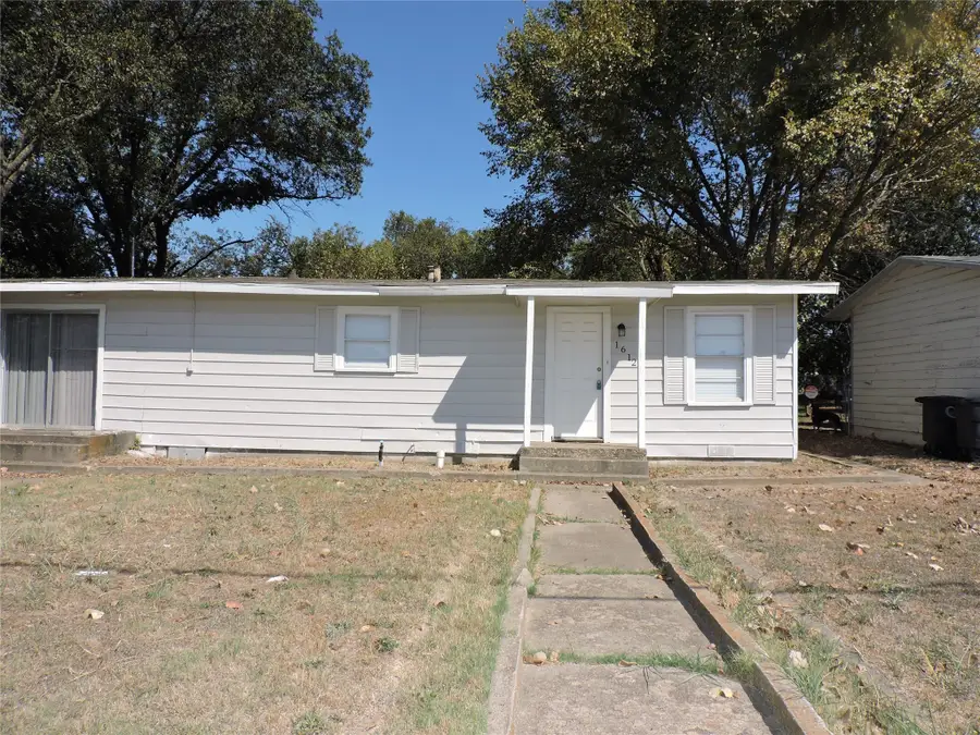 1612 N Anglin Street, Cleburne, TX 76031 - Image #2