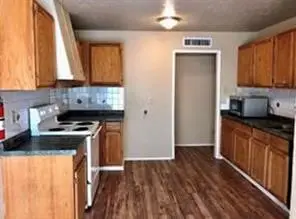 7533 Parkwood Lane, Fort Worth, TX 76133 - Image #2