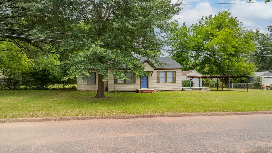 2812 Bernice Street, Gladewater, TX 75647 - Image #2