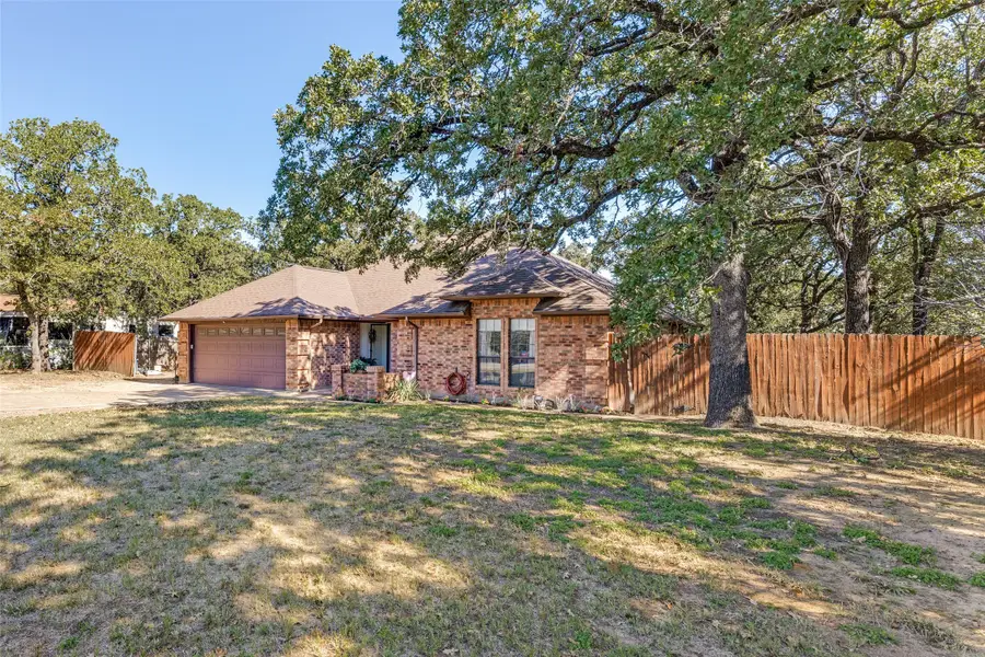 841 Amon Trail, Azle, TX 76020 - Image #2
