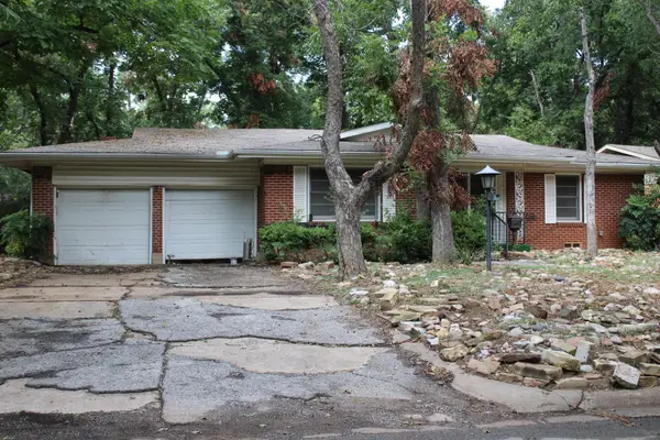 1517 Camellia Drive, Arlington, TX 76013