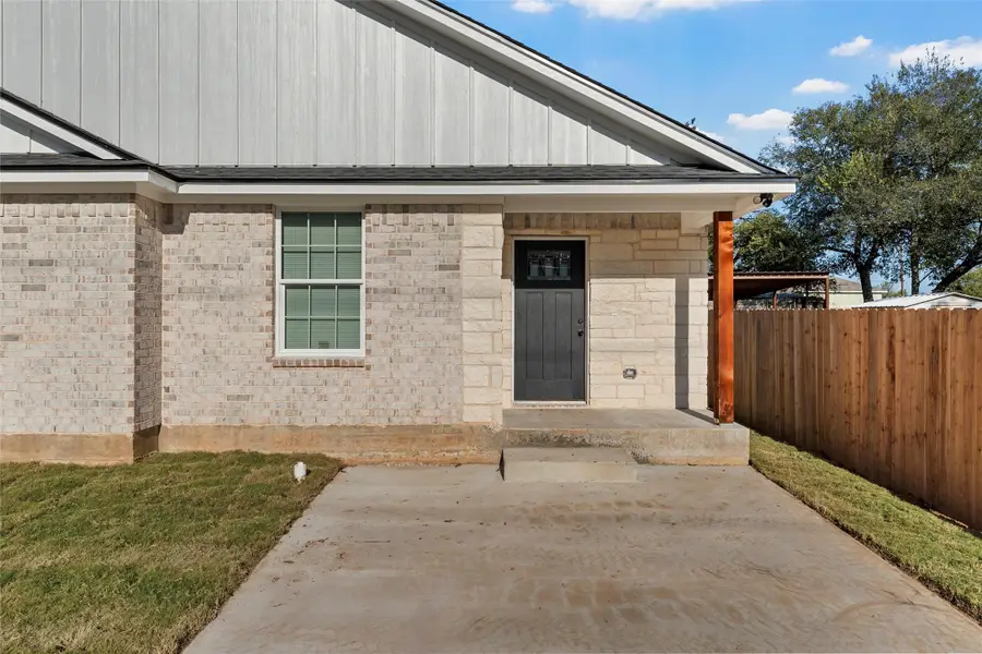 405 Hogan Lane, Bellmead, TX 76705 - Image #3