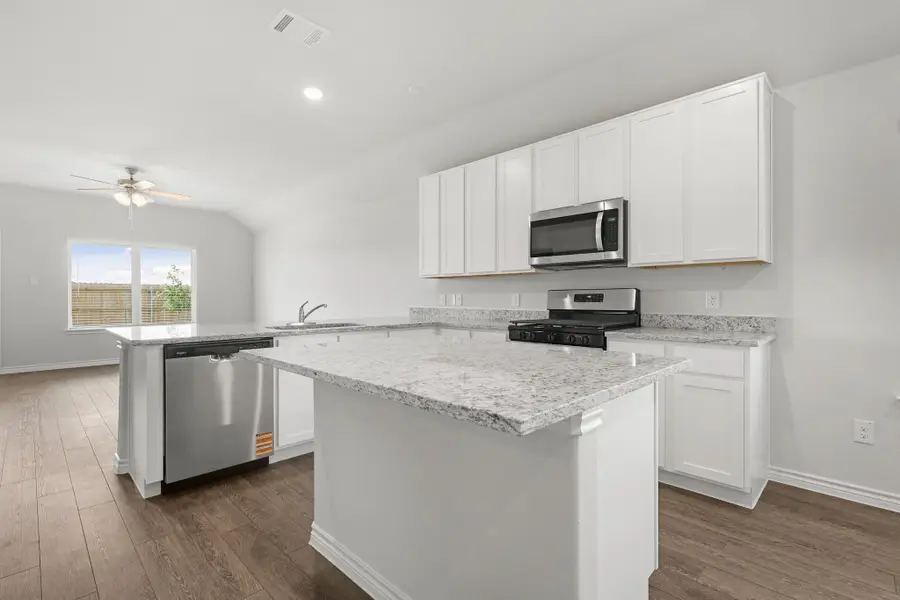 9225 Union Pacific Drive, Fort Worth, TX 76036 - Image #2